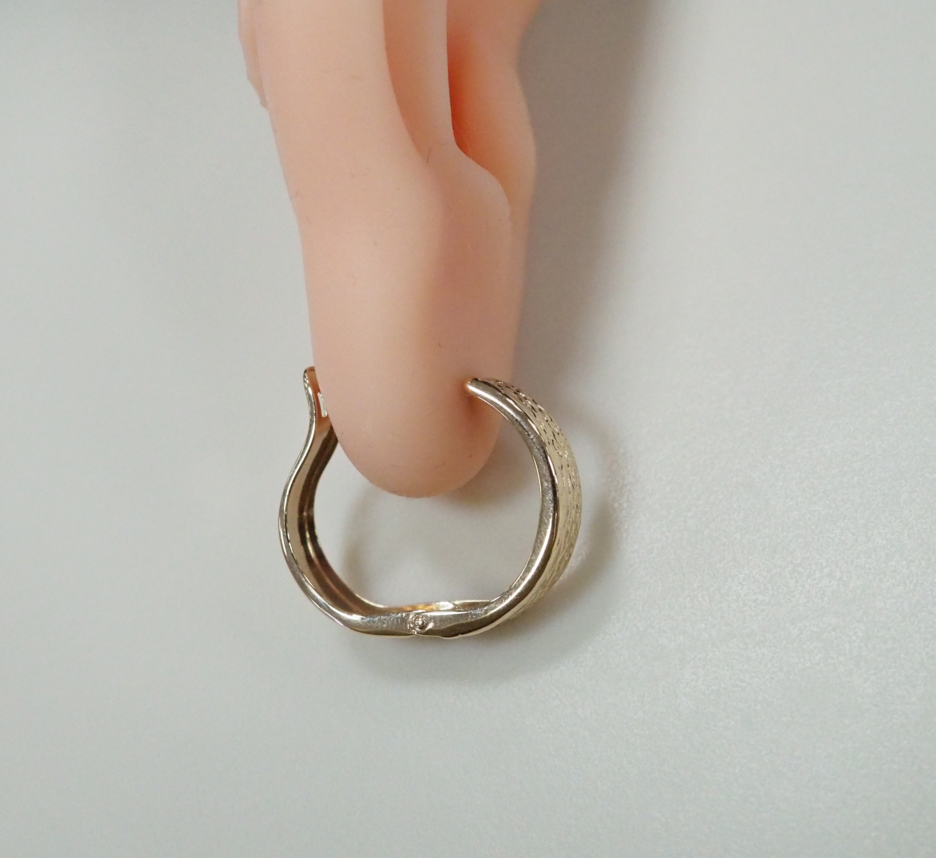 Серьги из золота